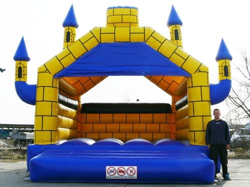 Hüpfburg Camelot